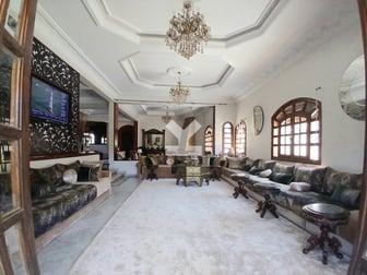user-CI100099-image