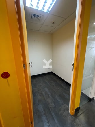user-CI112439-image