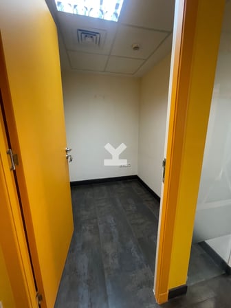 user-CI112439-image