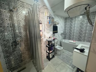 user-CA115899-image