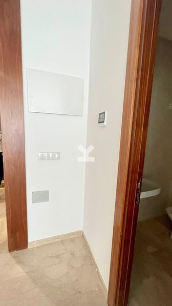 user-CI116718-image