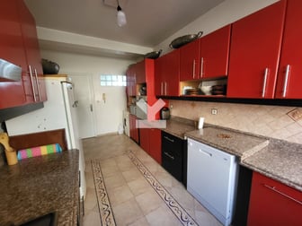 user-CA117068-image
