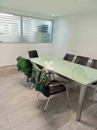 user-CI117357-image