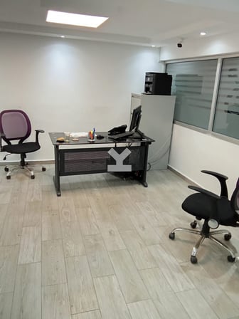 user-CI117357-image