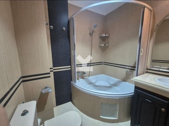 user-CA118244-image