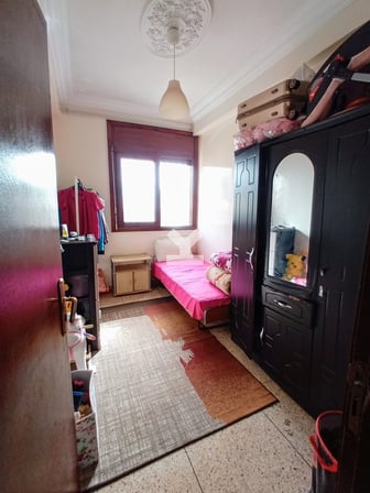 user-CA119044-image