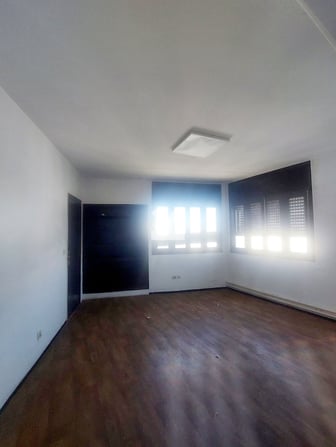 user-CI125848-image