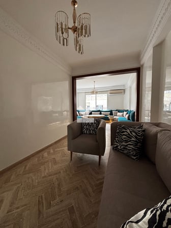 user-CA127833-image