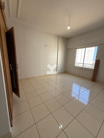user-CA136296-image