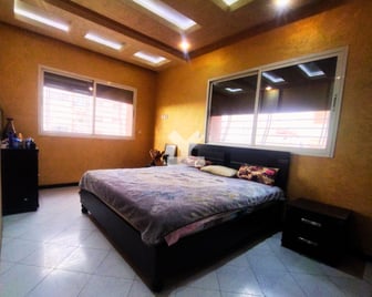 user-CA140302-image