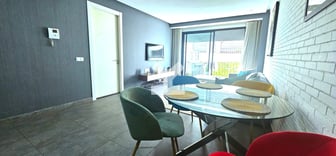 user-DS140990-image