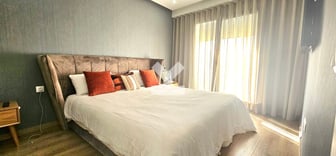 user-DS140990-image