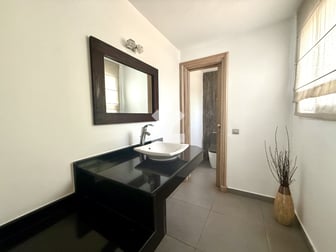 user-CI141678-image