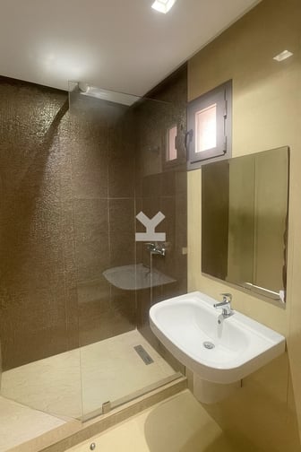 user-CI147867-image