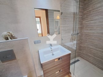 user-CA151166-image