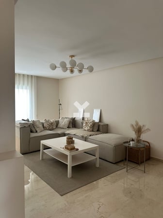 user-CA152122-image