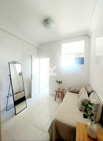 user-CA153004-image