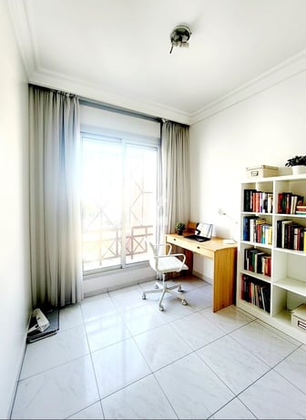 user-CA153004-image
