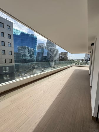 user-CA178435-image