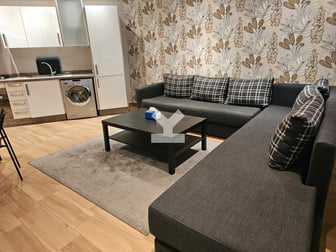 user-CS076343-image