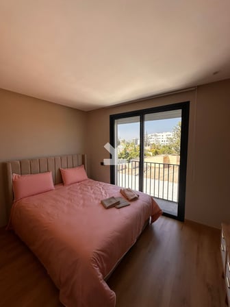 user-CS137095-image
