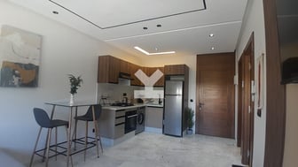 user-CS146856-image
