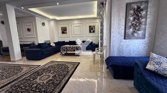 user-DA112595-image