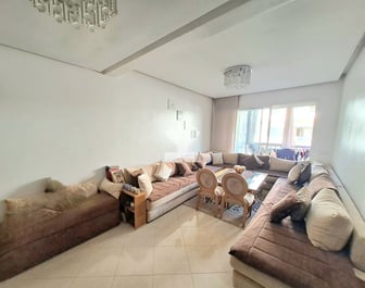 user-DA140875-image