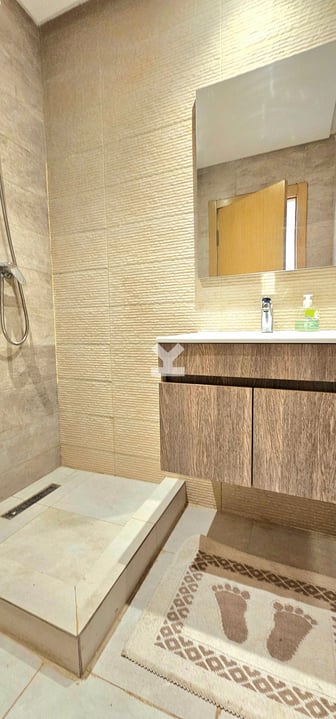 user-DA148414-image