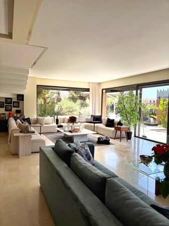user-DI148822-image