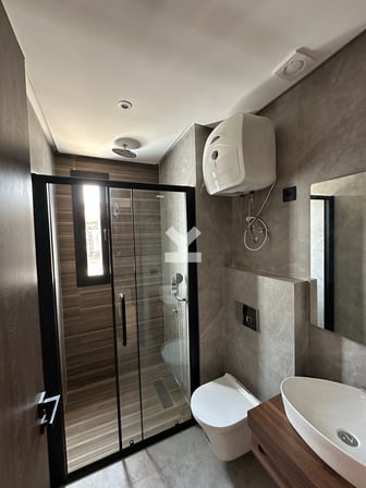 user-DS139507-image
