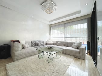 user-CA048627-image