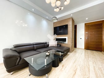 user-CA048627-image