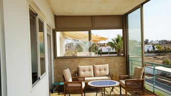 user-HS063743-image