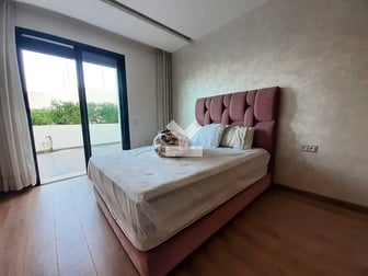 user-CA087754-image