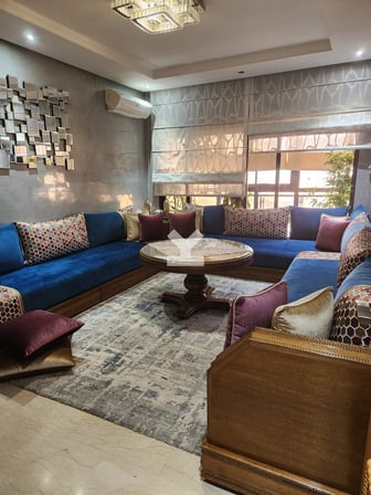 user-CA045302-image