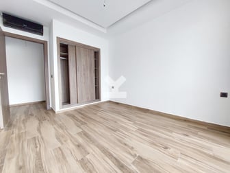 user-CA070384-image