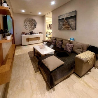 user-CA078030-image