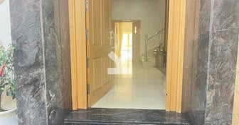 user-CI106323-image