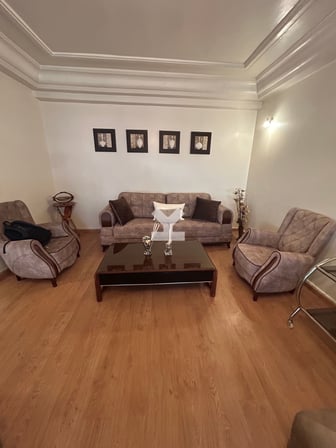 user-KI149843-image