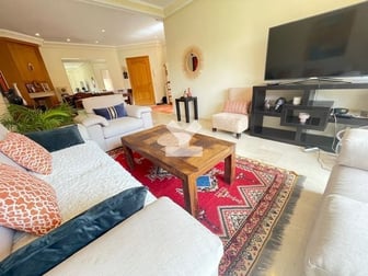 user-MA120100-image