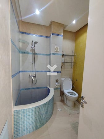 user-OI032041-image