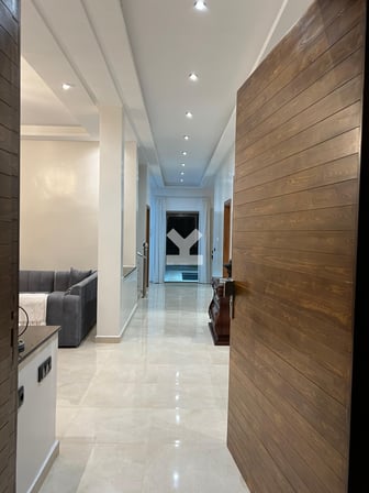 user-MI081849-image
