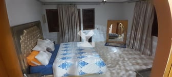 user-MI114444-image