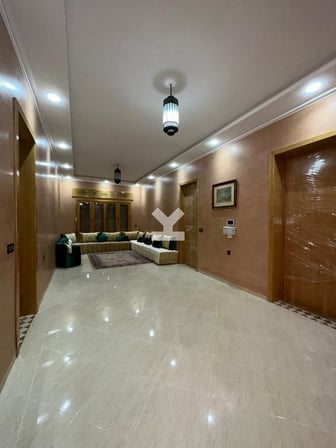 user-RI120568-image