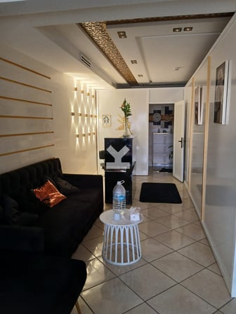 user-MI122022-image