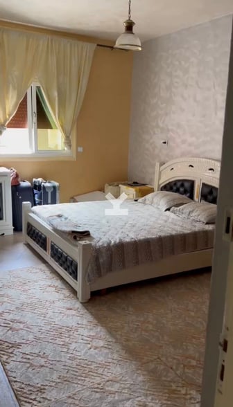 user-MI155001-image