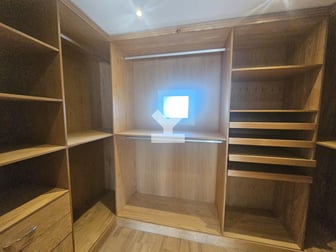 user-NI015979-image