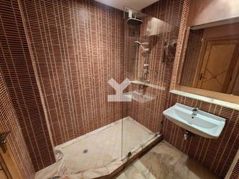 user-NA021198-image