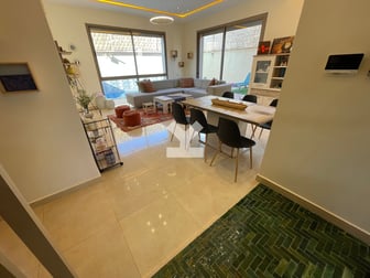 user-OI082289-image